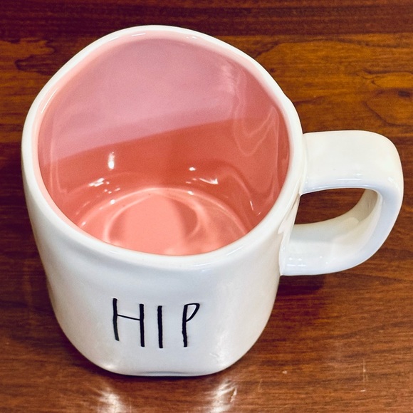 🌟HP🌟NWT Rae Dunn Easter Hip Hop Mug Artisan Collection by Magenta - Picture 2 of 6